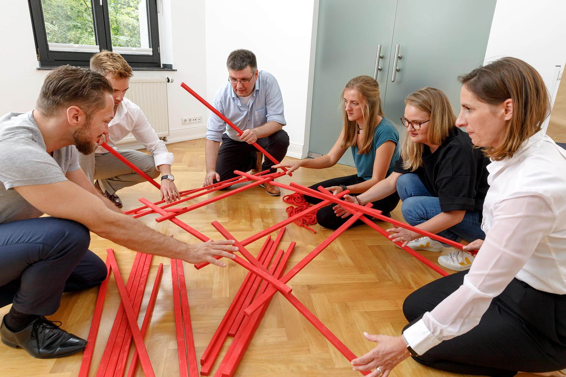 Szene Teamarbeit - Freie Mitarbeit als Projektpartner:innen